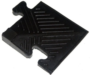 Уголок резиновый для бордюра 20 мм чёрный