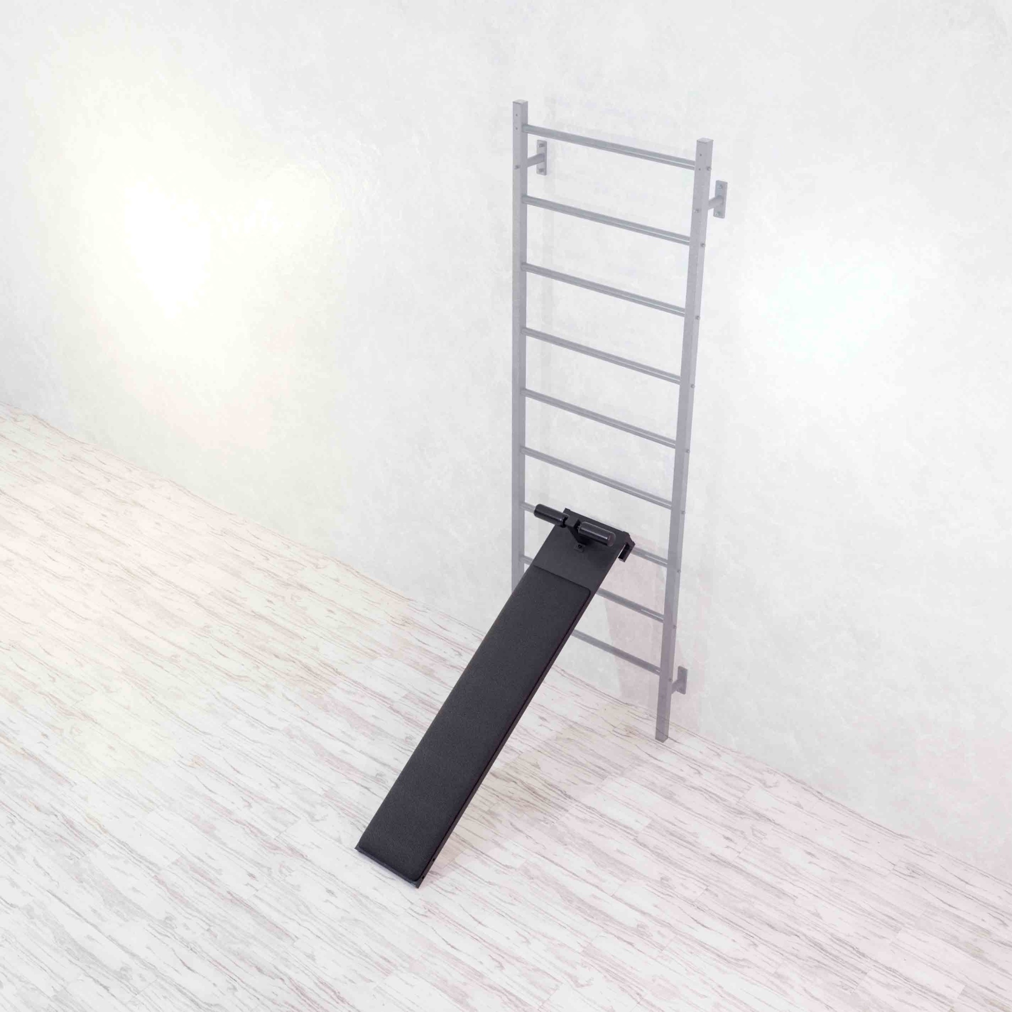 Доска угловая c валиками на шведскую стенку