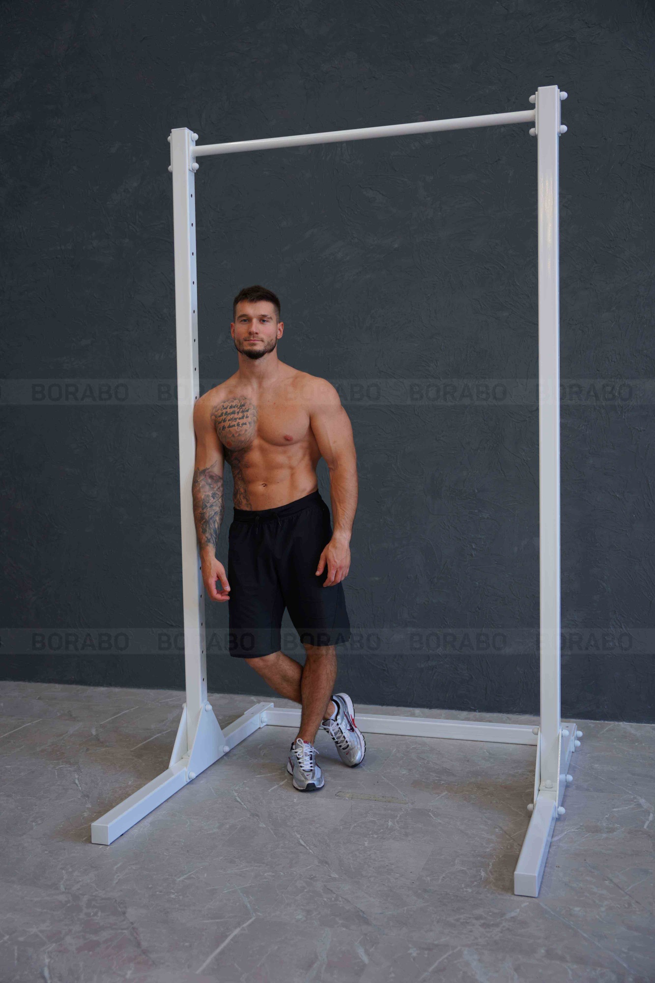 Турник напольный (базовая комплектация) с цельным каркасом