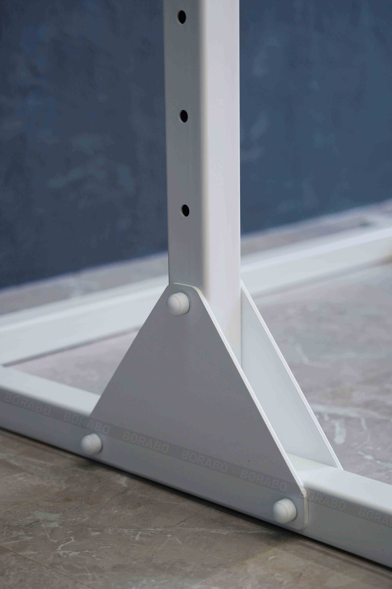 Турник напольный (базовая комплектация) с цельным каркасом